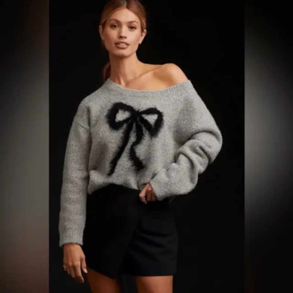 Anthropologie bow sweater size xs